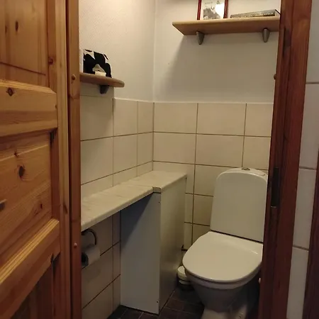 Domek alpejski Tunnelmallinen Moekki Saunalla *